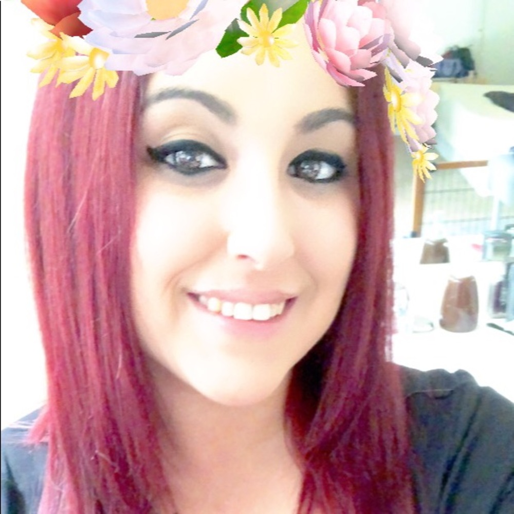 Meet your Posher, Dionne